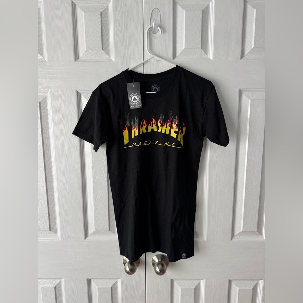 Thrasher Black Flame Logo Graphic Tee Shirt Men’s Small NWT